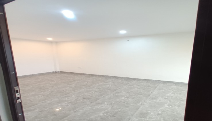 Cho thuê Nhà Ngõ 72 Minh Khai, DT 30m x 4 tầng, 11.5 Triệu (CTL), 0865089699